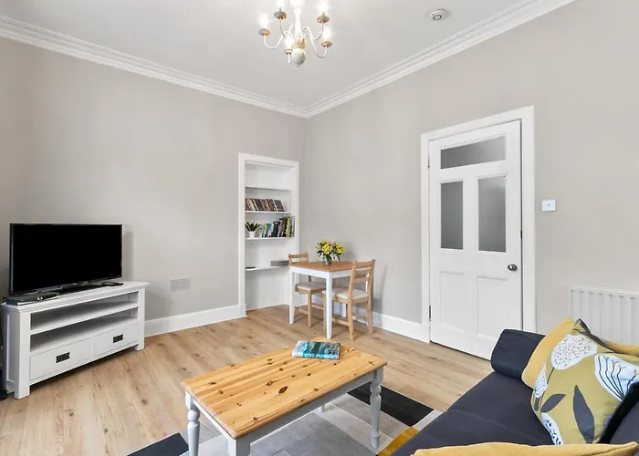 Bay Apartment